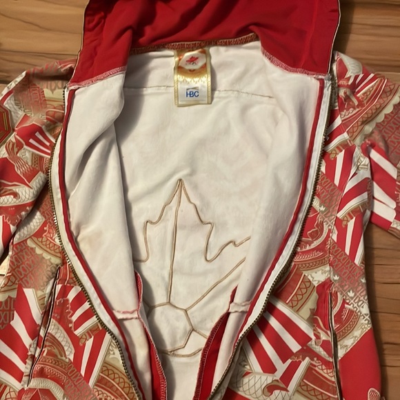 Canadian Olympic Team Hoodie from HBC - Picture 4 of 10